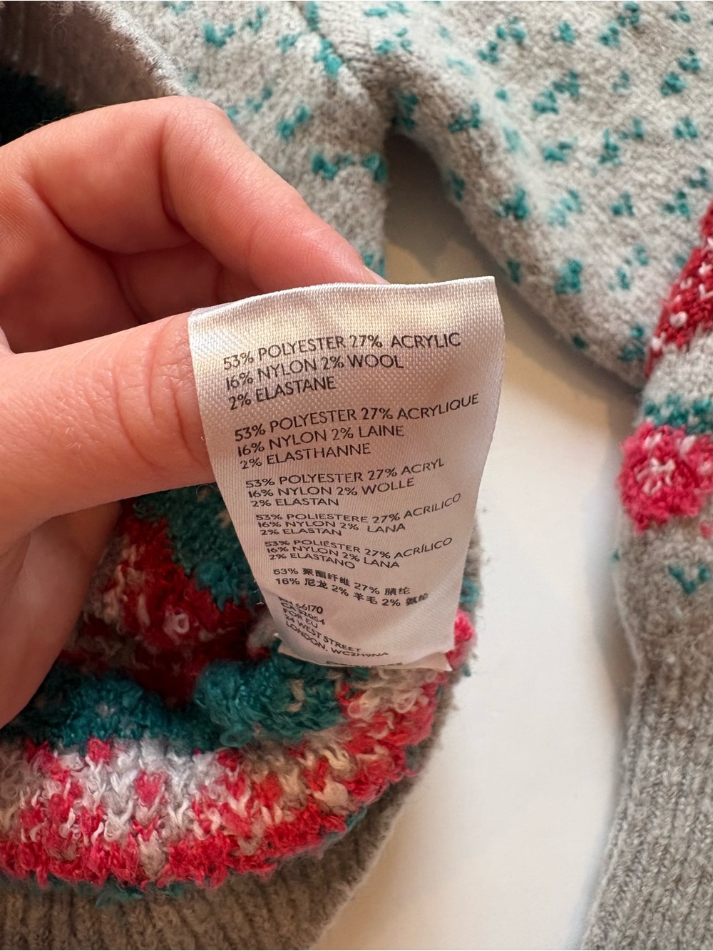 Kimchi Blue Strawberry Crewneck Sweater XS - Picture 6 of 7